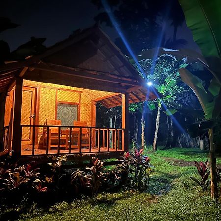 Banana Bungalows テテバトゥ 部屋 写真